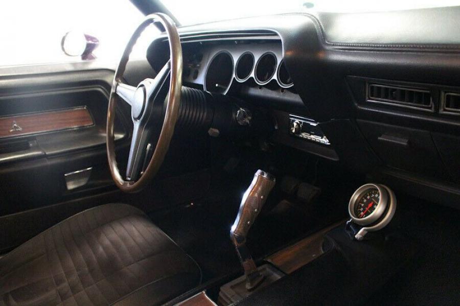 Интерьер Dodge Challenger Hardtop (JH23) 1970 года  (фото 49 из 66)